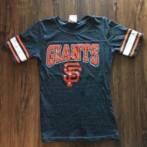 SF Giants t-shirt